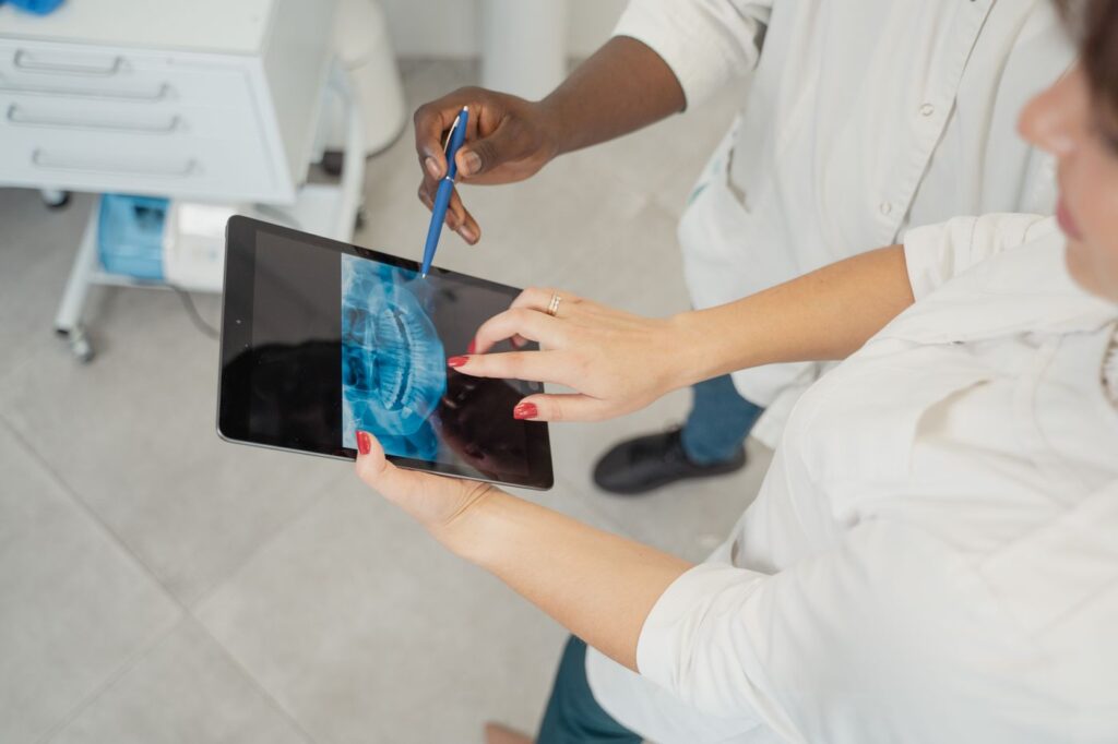 Failed Root Canal: Retreatment, Surgery or Extraction?