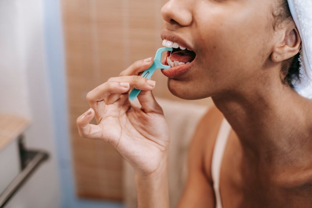 Periodontal problems respond to daily control; endodontic ones do not
