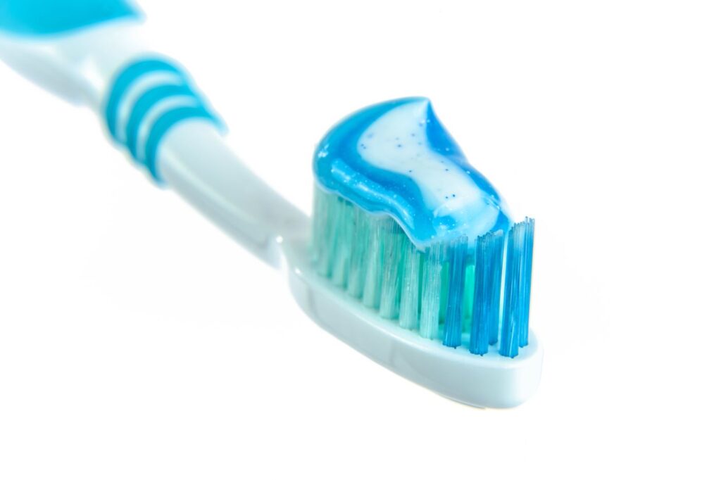 Generalised bleeding and recession point away from a single tooth