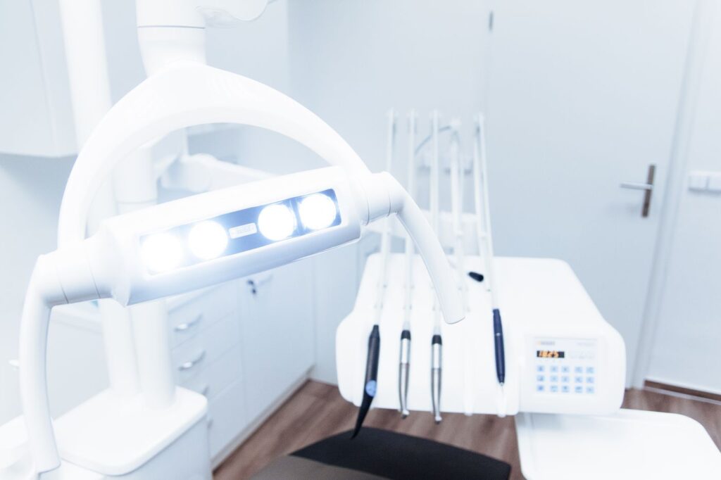 The nitrous oxide hood is fitted at the chair and takes effect within minutes